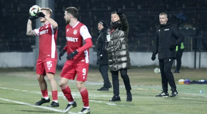 Огромен проблем в ЦСКА: Съблекалнята е разделена на групички, много от играчите не искат Томаш