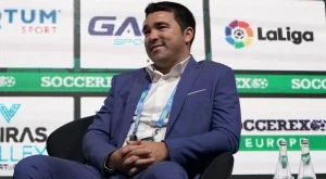 Доминиращ защитник, капитан и скоро свободен агент мечтае за Барселона