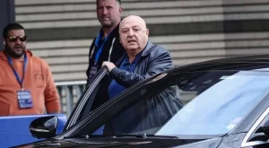 Венци за "сигурен нов" в Левски: Неблагодарник