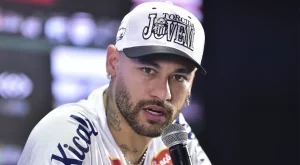 Неймар е изиграл повече от 11 000 часа на Counter-Strike