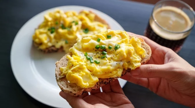 Какво представляват невероятно вкусните яйца по швейцарски