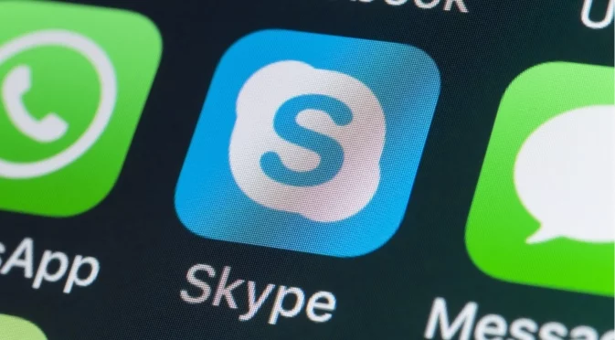 Краят на една ера: Microsoft спира Skype