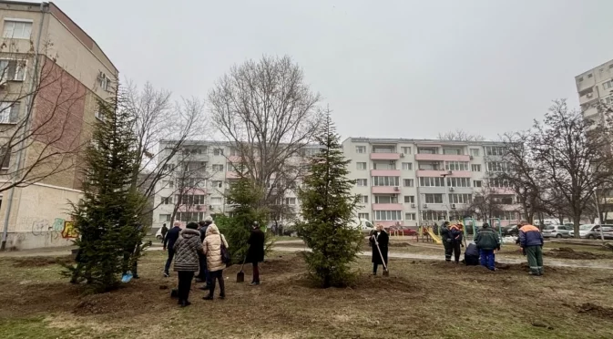 Кметът на Пловдив се включи в залесителната кампания в район „Южен“