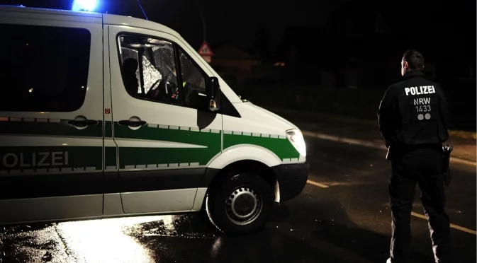 Двама са загинали при врязването на автомобил на базар в Манхайм (ВИДЕО)