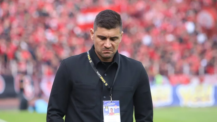 Чашата на търпение преля: Падна поредна треньорска глава в Първа лига