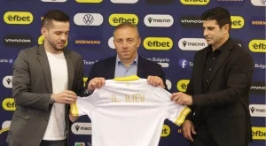 "БФС незабавно трябва да назначи временен старши треньор на България. А като ни пребият от Ейре, Гонзо да си заминава"