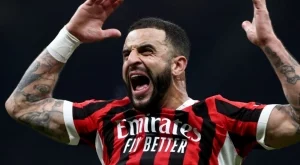 Има жена, любовница и 6 деца! Ас на Милан прекара нощта с две наведнъж