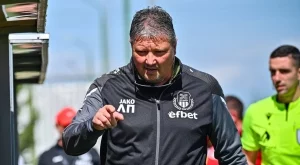 Тръгна си със скандал, сега пак ще молят Любо Пенев да ги спасява