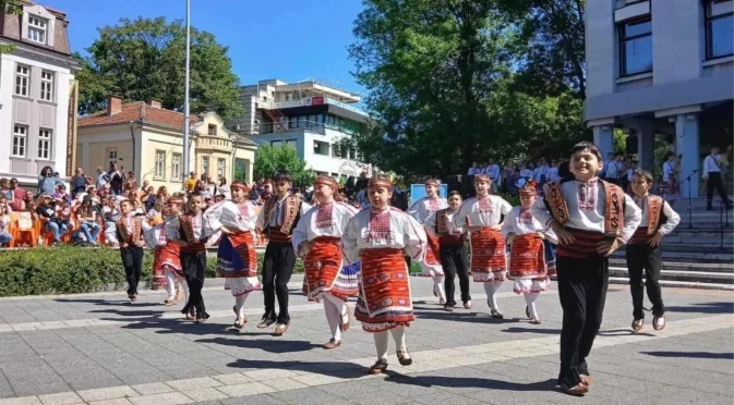 Цветна Лазарица организира Община Плевен