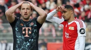 Борещ се за оцеляване в Бундеслигата шокира неприятно Байерн Мюнхен