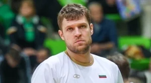 Мрачни облаци над един от фаворитите за MVP - Везенков по-близо до наградата?