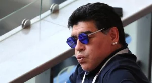 Покъртително: Марадона лежал мъртъв два часа в мръсна стая?