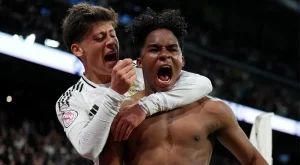 Не са научили Арда Гюлер да уважава по-големите и ас на Ливърпул му даде болезнен урок