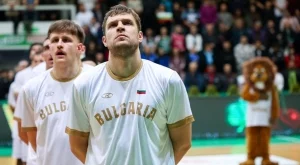 Мастърклас от Везенков - направи го не с един, а с два отбора