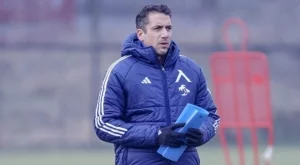 Голямо изпитание пред Хулио Веласкес: Трябва да направи това, което Станимир Стоилов не успя