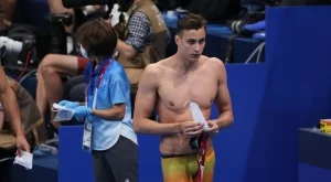 И във федерацията били изненадани: Йосиф Миладинов се уморил от плуването, вратата за него остава отворена