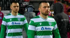 С два часа закъснение: Черно море и Ботев Пловдив не се победиха в локвите на "Тича"