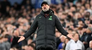 След 340+ мача за Ливърпул: Слот продава любим на Клоп ас и чупи трансферния рекорд, за да го замести