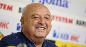 Странен Венци Стефанов: Обича да го наричат "дебела свиня" и обожава най-мразения човек в света