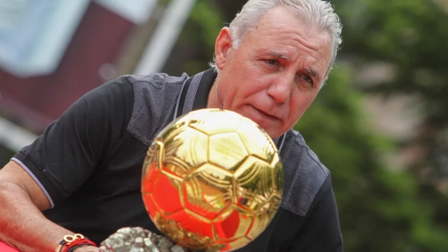 Без изненади: Христо Стоичков се появи на Изпълкома на Стефка Костадинова