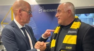 Бойко Борисов се похвали с екип на Дортмунд, гледал мача с Барселона в хотела