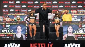 Целият свят се смее на Джейк Пол - пак избра странен съперник