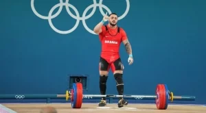 Кои са световните рекорди, които Карлос Насар свали на Европейското по вдигане на тежести?