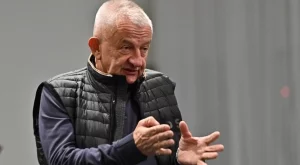 Славия игра цял мач с човек по-малко, но заби болезнен шамар на Локомотив Пловдив