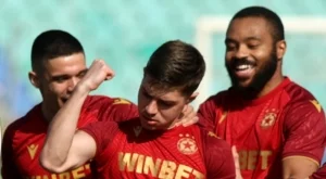 {{ otherArticle[0].article.title }}