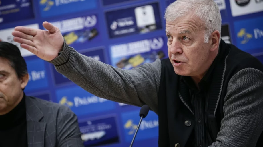 Грозно и грубо: Наско Сираков се изгаври с легенда на Левски с 1 изречение