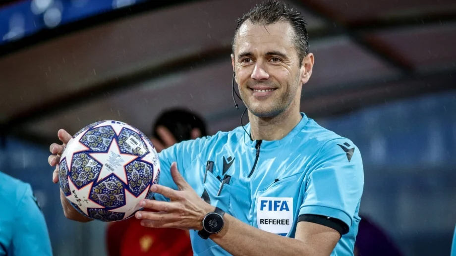 Често критикувани съдии ще водят мачовете на Левски и ЦСКА в Първа лига