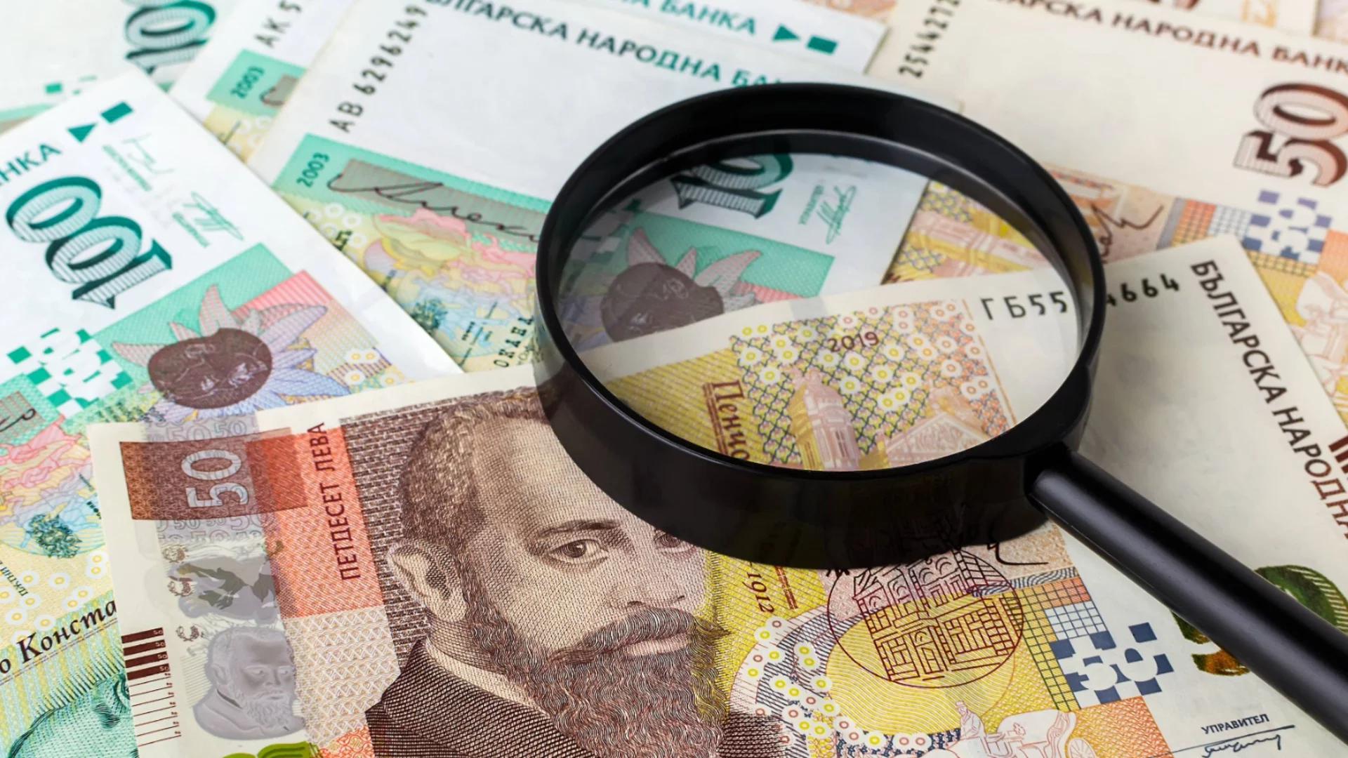 В събота: Рак, Везни + още 2 зодии ще се видят с пари  