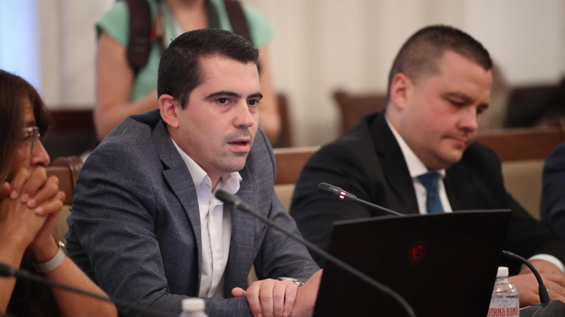За и против промените за споделеното родителство: Говори съвносител на проекта