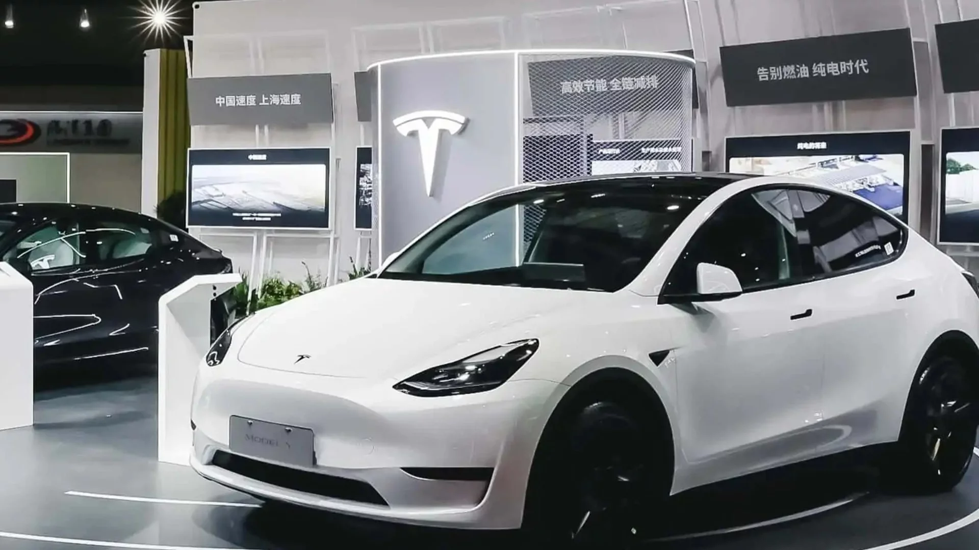 Продажбите на Tesla се сринаха на ключови европейски пазари