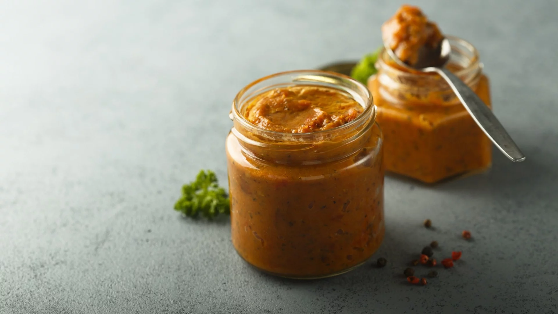 Най-вкусната разядка с патладжан - ето как лесно да си я приготвите у дома