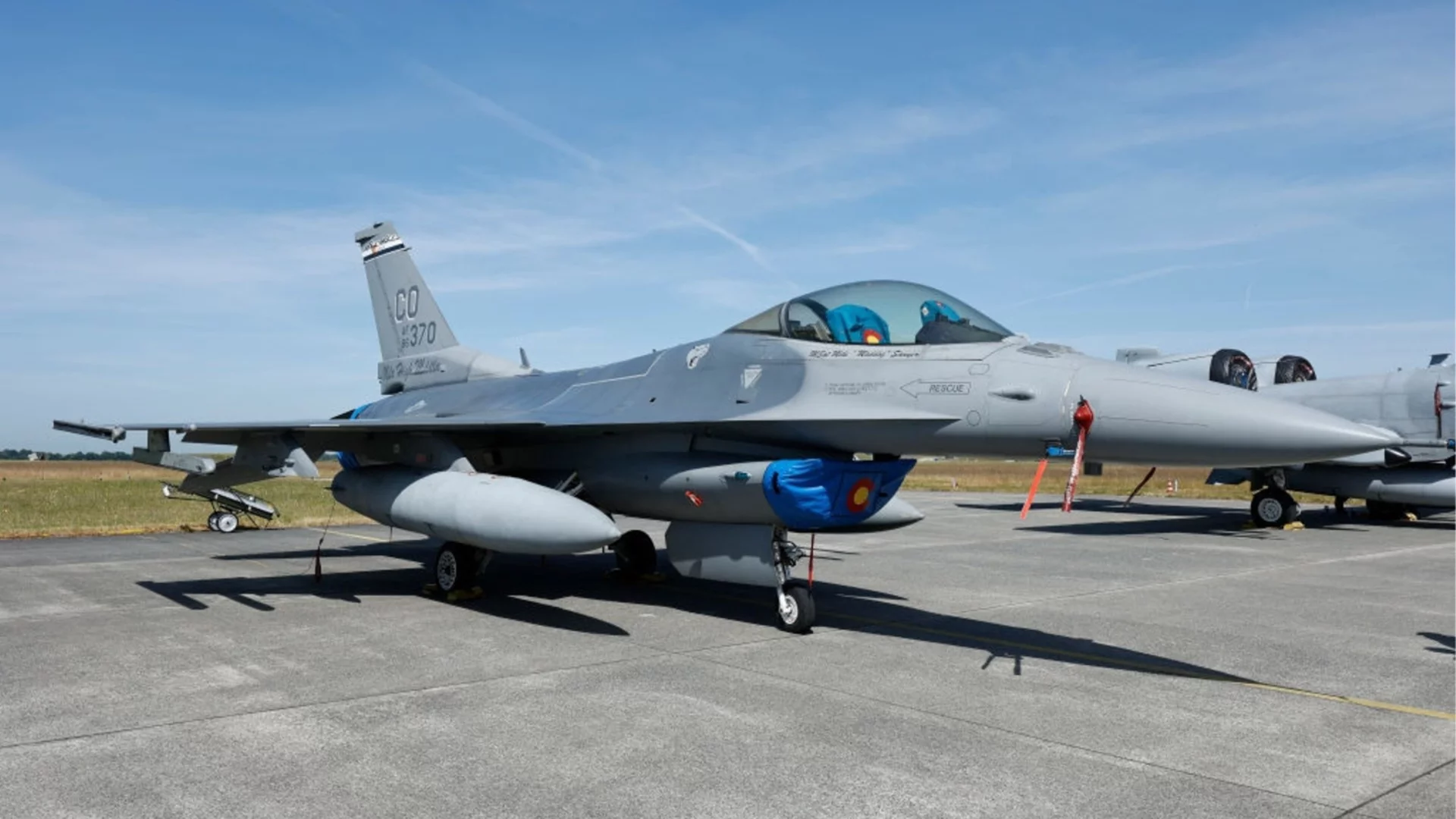 Вашингтон одобри сделка за F-16 за Украйна