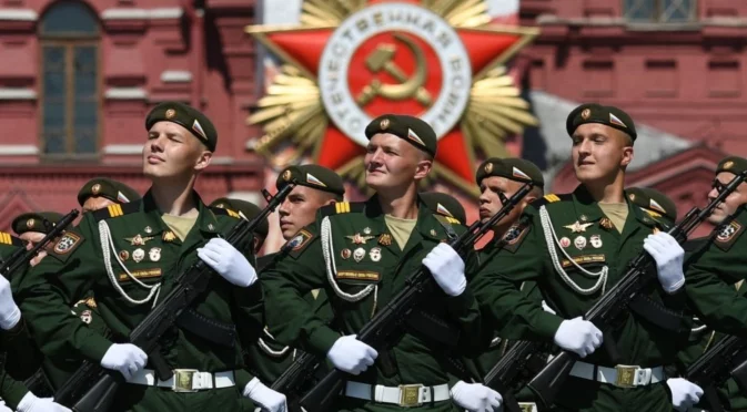 "Заразата 9 май плъзва": И индийският министър на отбраната изглежда няма да ходи на Червения площад