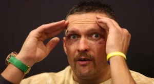 Олександър Усик разказа как е бил нокаутиран от кон