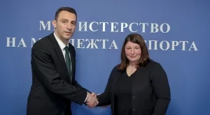 НОВ СКАНДАЛ В БОРБАТА! Станка Златева затвори залата в "Дианабад" (СНИМКА)