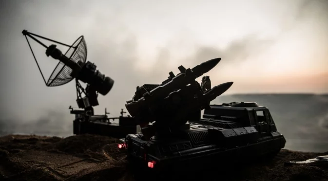 Украински удар спря работата на руски завод за военна електроника, предупреждение и за Кримския мост (ВИДЕО)