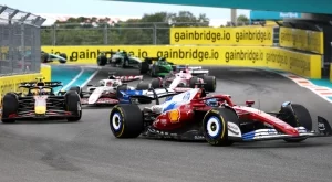 Какво е това скапано Ферари?