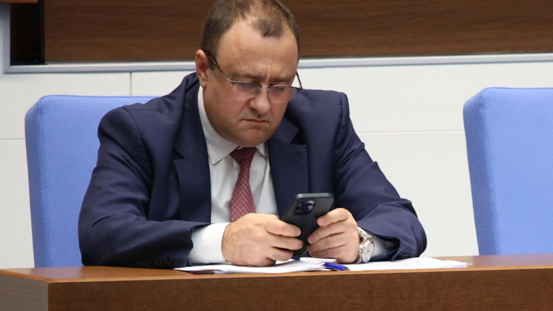 Кабинетът с финансова инжекция за общините: Ето колко пари ще получат