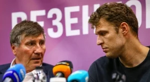 Баща му искаше да стане лекар, в Америка беше сервитьор и отслабна с 15 килограма