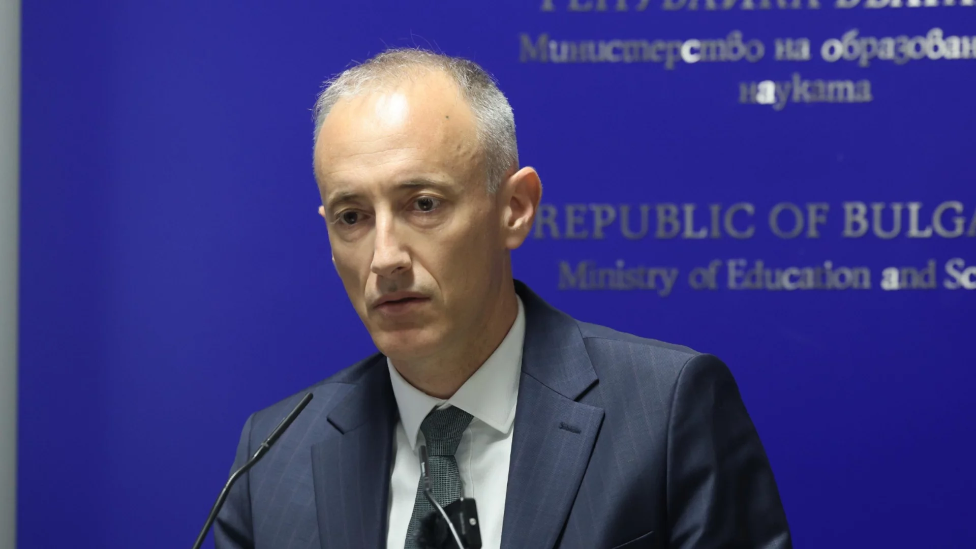 Концепцията за "Добродетели и религии": Ето какви теми ще учат децата (ВИДЕО)