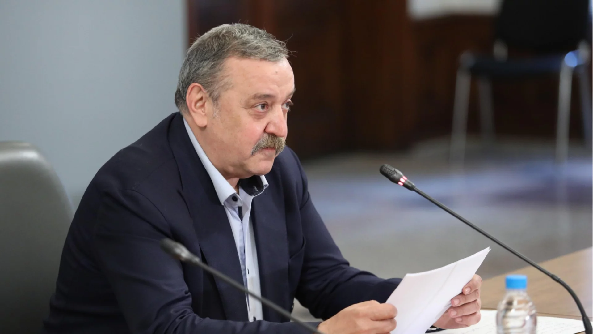 Проф. Кантарджиев: Децата да се каляват