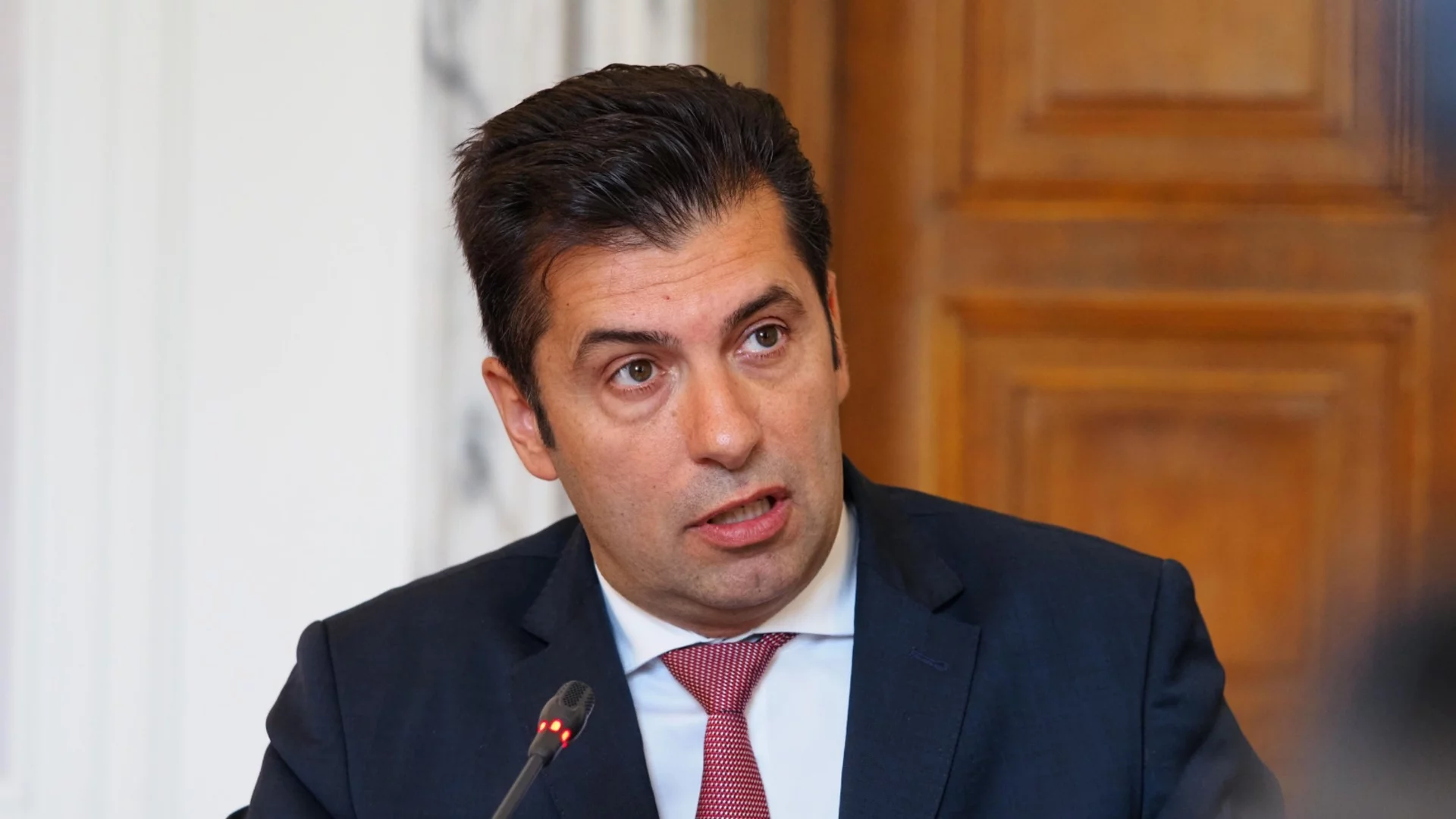 С цитати от Левски Кирил Петков заяви, че Европа е ДНК-то на България