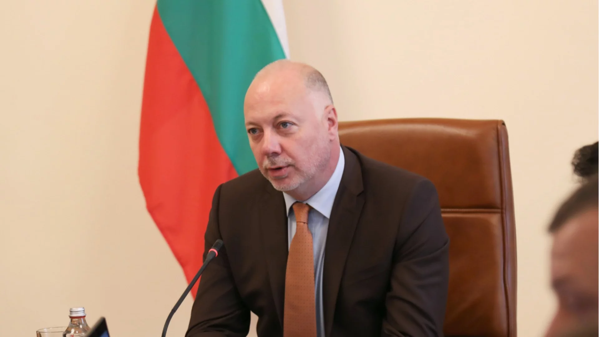 Росен Желязков: Радев чертае бъдещия си политически проект в надпревара с "Възраждане"