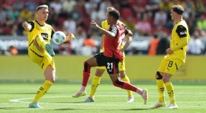 Борусия Дортмунд вгорчи тежко последния мач на Шаби Алонсо пред публиката на Леверкузен