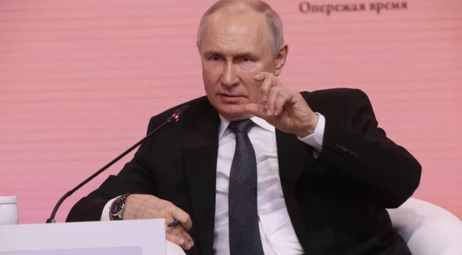 Путин в небрано лозе: Или се среща със Зеленски и го признава за легитимен лидер на Украйна, или е страхливец (ОБЗОР - ВИДЕО)