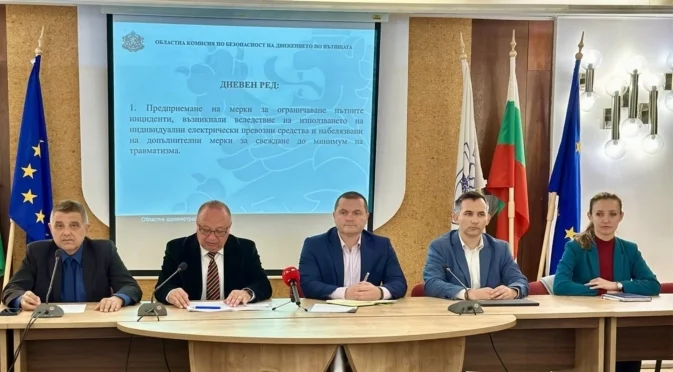 Кметът на Русе настоява за по-строги ограничения при движение с електрически тротинетки